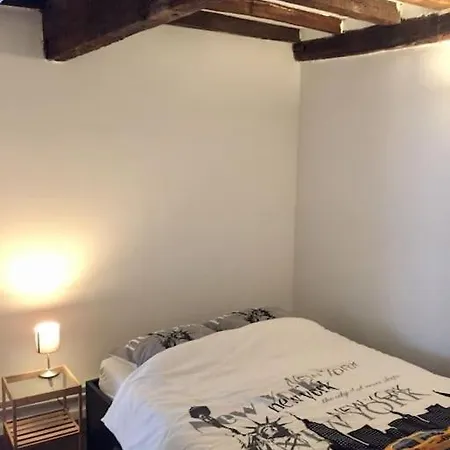 La Vie Hors Chateau * Lieja